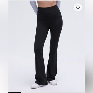 Lululemon Groove Nulu Super High Rise Flared Pant Regular